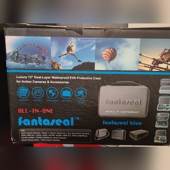 CAMERA Carrying Case - Picture 2 of 10